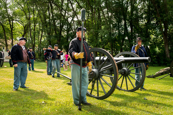 Civil War, Minnesota:  Cannon Crew, Battle Lake, MN
